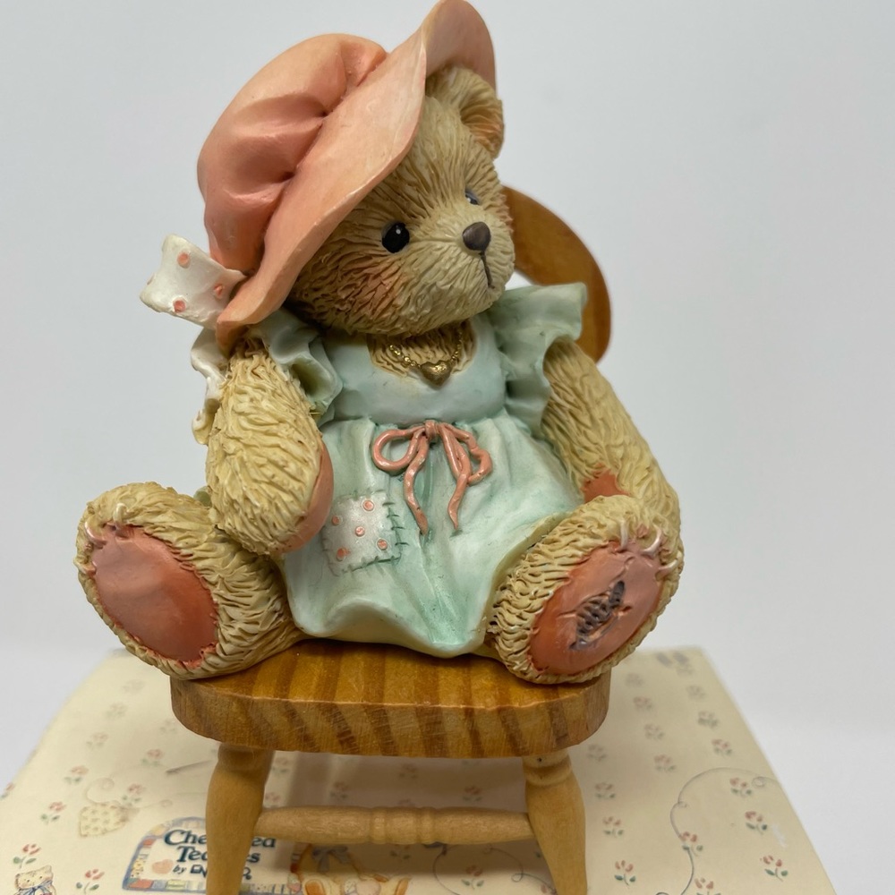 1993 Cherished Teddies 624861 A Mother’s Love